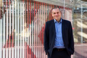 Simon Dubbins ist internationaler Sekretär der Gewerkschaft „unite“, der größten Gewerkschaftsorganisation in Großbritannien. Sie vertritt rund 1,4 Mio. Mitglieder in 21 Fachbereichen, darunter so wichtige Zweige wie Auto- und Druckindustrie. Foto: Nurith Wagner-Strauss