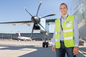 Thomas Schäffer ist seit zwei Jahren Vorsitzender des Angestelltenbetriebsrats am Flughafen Wien und vertritt rund 1.270 Angestellte. Vor 16 Jahren begann er als Bürokaufmann-Lehrling am Flughafen. Mit 19 wurde er Jugendvertrauensrat und vor elf Jahren Betriebsrat. Foto: Sebastian Philipp